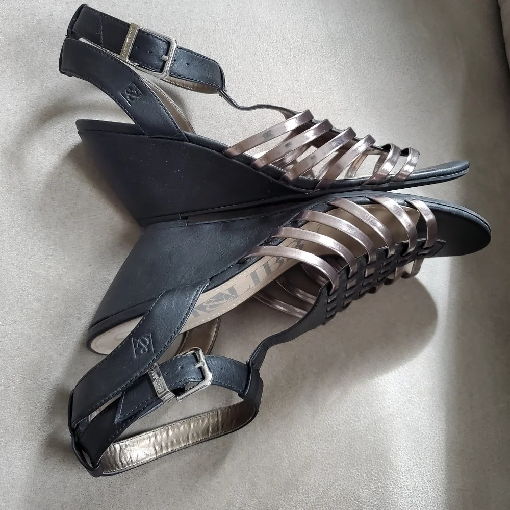 Sam & Libby Metallic Wedge Sandal size 10